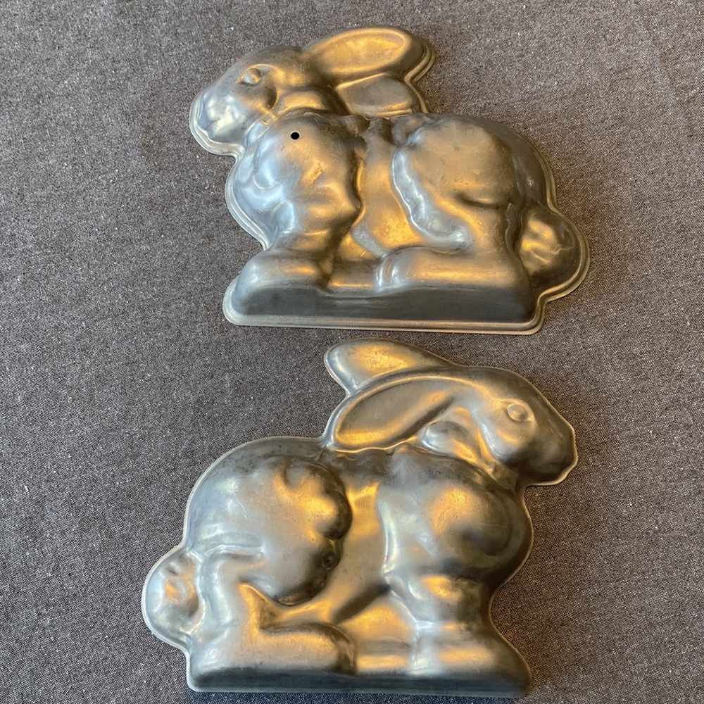 Bunny Cake Pan Mold Set